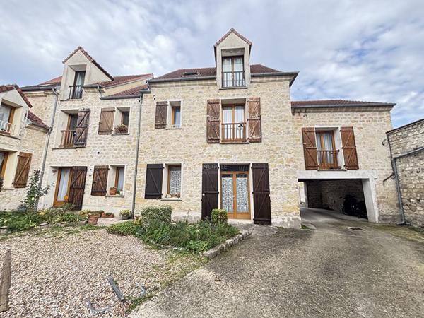 À vendre : Appartement 3 pièces à AUVERS SUR OISE €219 000 ** - Référence 11120