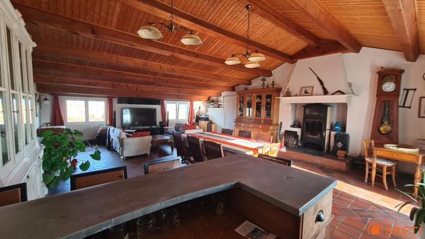 Longère et sa dépendance au coeur du Marais