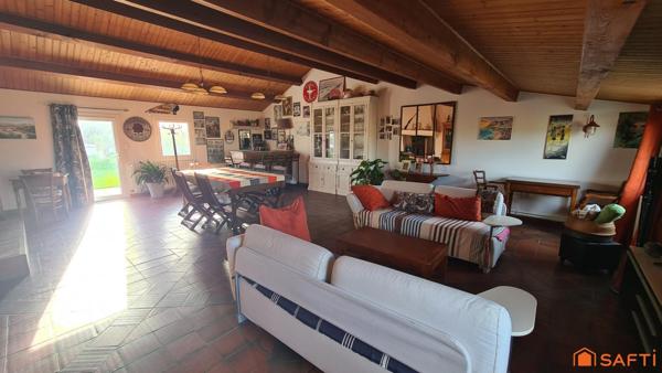 Longère et sa dépendance au coeur du Marais