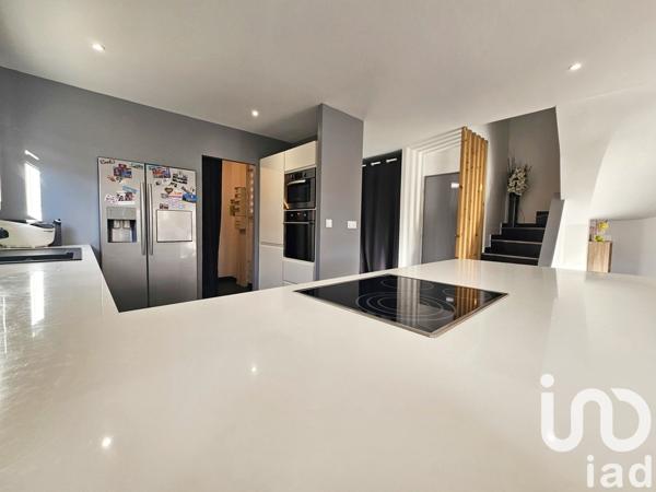 Maison 4 pièces de 97 m² à Pia (66380)