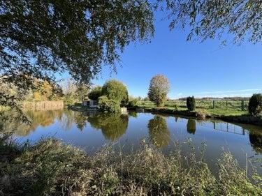 Terrain de loisirs - Bois - Etang à vendre à Laon dans l'Aisne (02000), ref : 02002-342