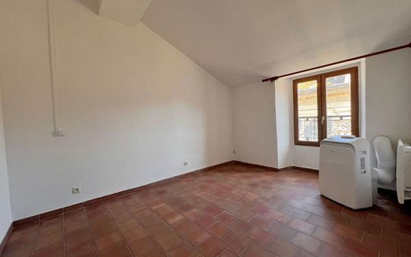 Appartement à louer    3 pièces •  Bastia