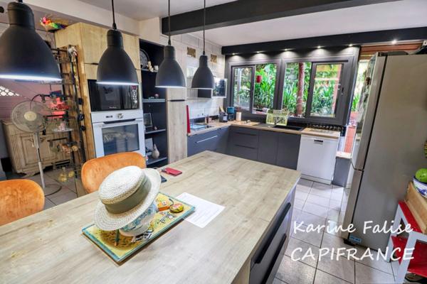 Dpt Martinique (972), à vendre RIVIERE PILOTE Villa T4 + 2 T2 sur terrain de 3395 m²