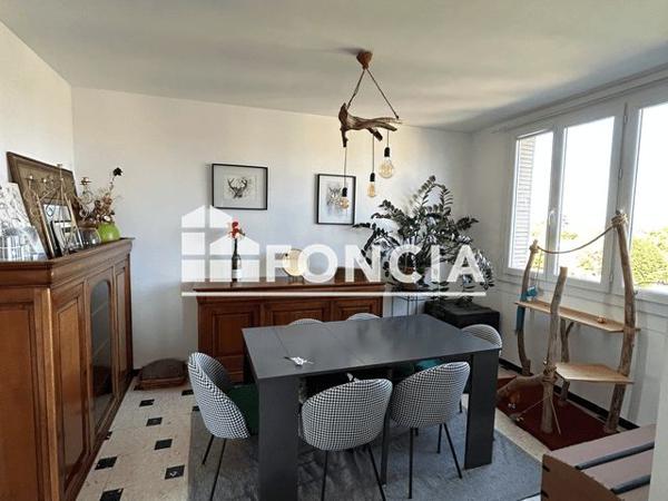 Location Appartement 4 pièces 83 m² - 148 IMPASSE DES AMANDIERS Pont Saint Esprit 30130