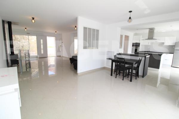 Charmante maison familiale 170m² environ 6 chambres terrain de 420m²