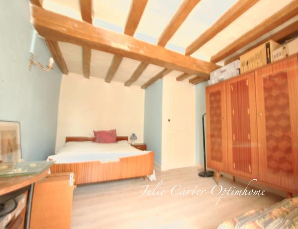 Maison de bourg à rafraîchir