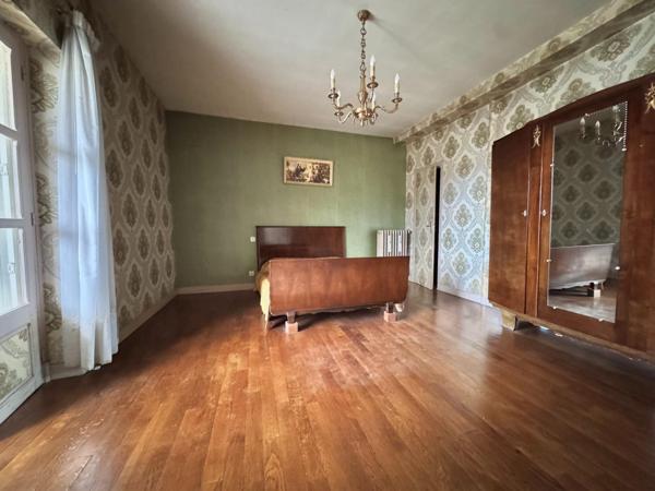 Grande maison de ville avec jardin, vue Pyrénées