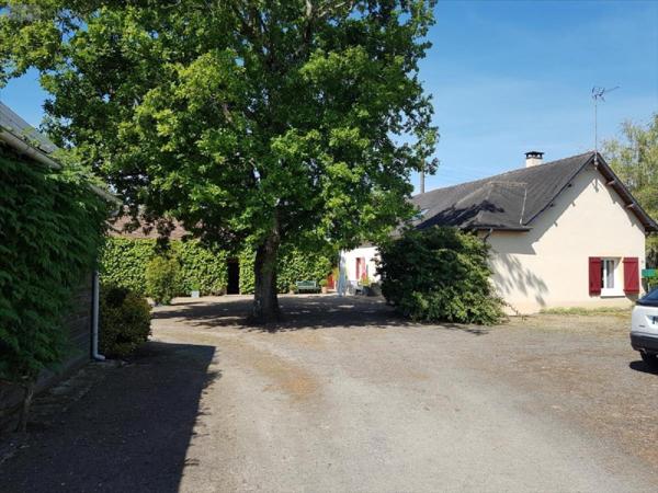 Propriete à vendre à Cré sur Loir dans la Sarthe (72200), ref : 1179