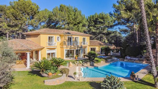 Mougins, Villa 4 Chambres -  500 m² à vendre