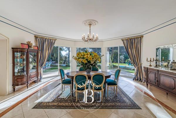 Mougins, Villa 4 Chambres -  500 m² à vendre