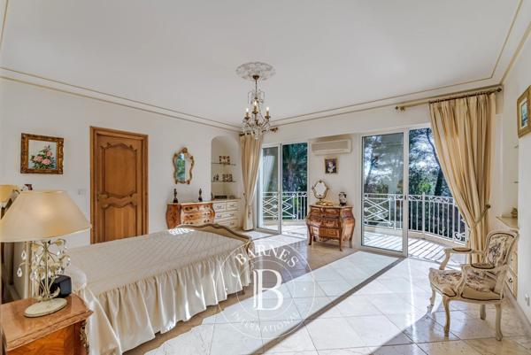 Mougins, Villa 4 Chambres -  500 m² à vendre