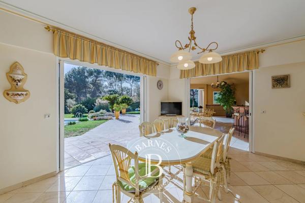Mougins, Villa 4 Chambres -  500 m² à vendre