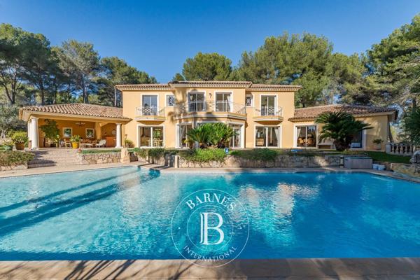 Mougins, Villa 4 Chambres -  500 m² à vendre