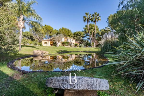 Mougins, Villa 4 Chambres -  500 m² à vendre