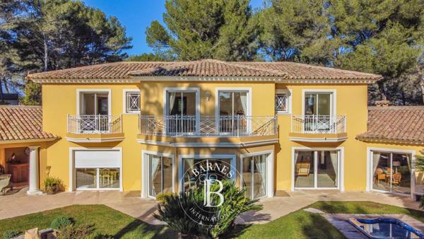 Mougins, Villa 4 Chambres -  500 m² à vendre