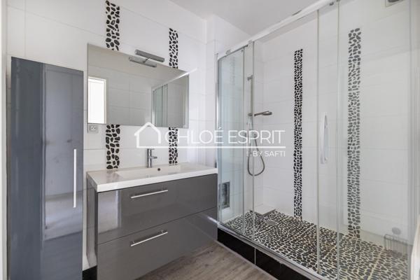 BEAU 4 PIÈCES AVEC BALCON + 2 PARKINGS