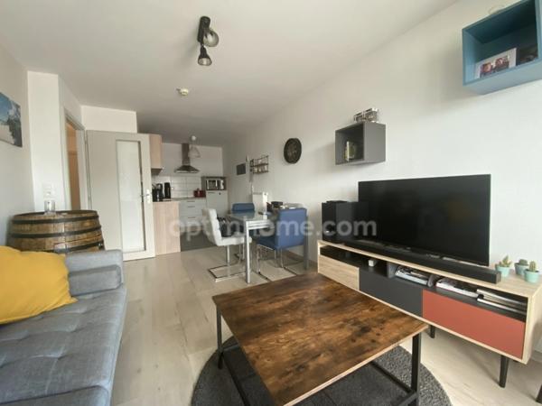 MULHOUSE, Très bel appartement 2pièces 43m², accès PMR, balcon, parking privatif. Loué meublé. Top emplacement