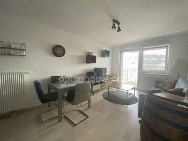 MULHOUSE, Très bel appartement 2pièces 43m², accès PMR, balcon, parking privatif. Loué meublé. Top emplacement