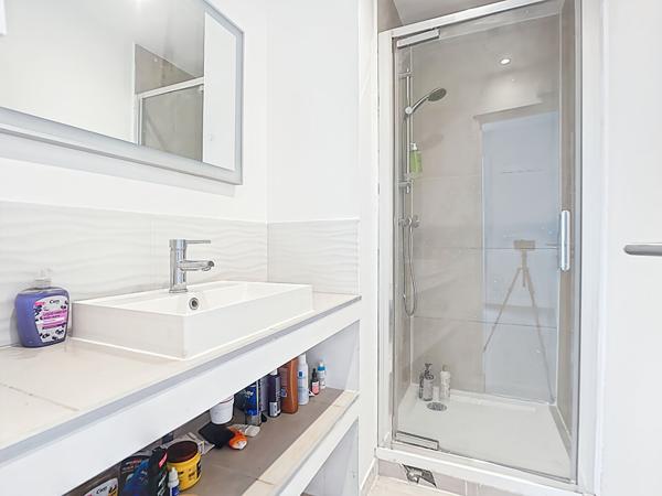 Charmant Appartement 2 Pièces 31 m2 à Vendre à Marseille - Secteur La Capelette