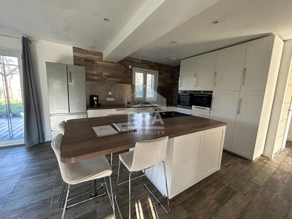 Maison Druillat 5 pièce(s) 176.39 m2