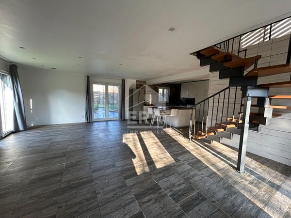 Maison Druillat 5 pièce(s) 176.39 m2