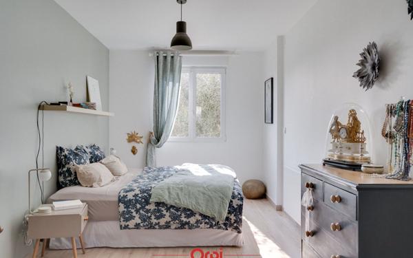 Maison à vendre    5 pièces • 144 m2 Marseille 12