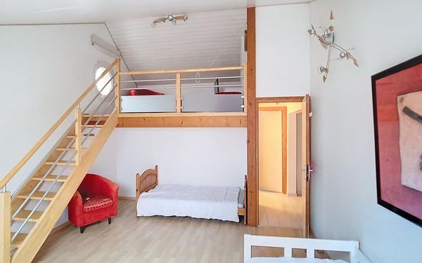 Maison à vendre    7 pièces • 178 m2 Couëron