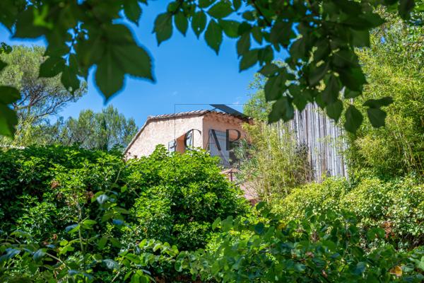 Aix-en-Provence (13100) Belle propriété à 2 km du centre d’Aix – 243 m² habitables sur 5 430 m² de terrain