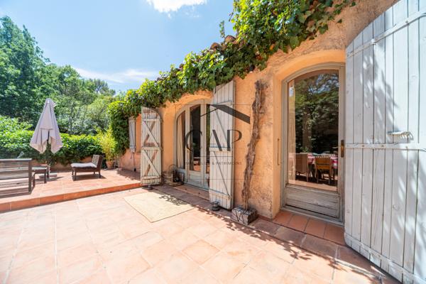 Aix-en-Provence (13100) Belle propriété à 2 km du centre d’Aix – 243 m² habitables sur 5 430 m² de terrain