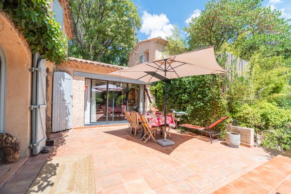 Aix-en-Provence (13100) Belle propriété à 2 km du centre d’Aix – 243 m² habitables sur 5 430 m² de terrain