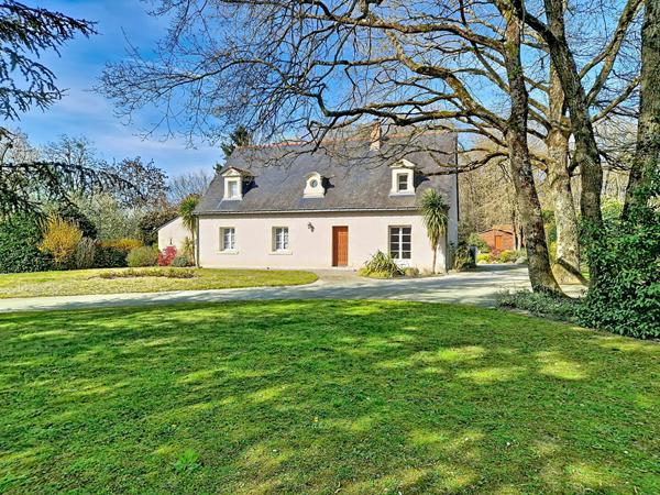 Charmante maison au calme - 6 chambres - BAUNE