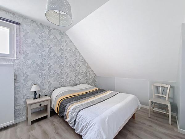 Charmante maison au calme - 6 chambres - BAUNE