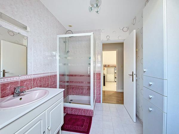 Charmante maison au calme - 6 chambres - BAUNE