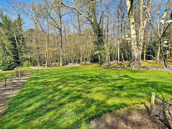 Charmante maison au calme - 6 chambres - BAUNE