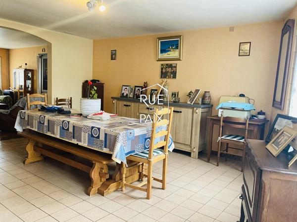 86100 CHATELLERAULT Charmante maison de ville avec garage !