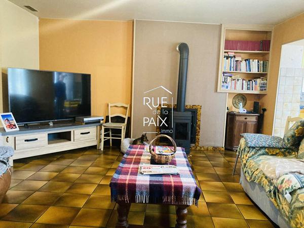 86100 CHATELLERAULT Charmante maison de ville avec garage !