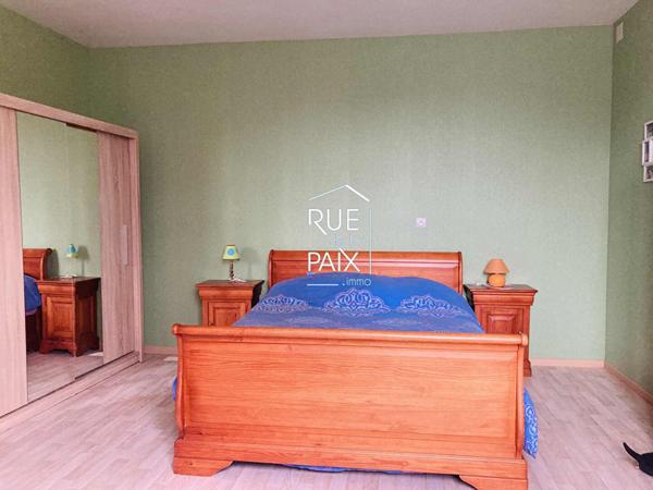 86100 CHATELLERAULT Charmante maison de ville avec garage !