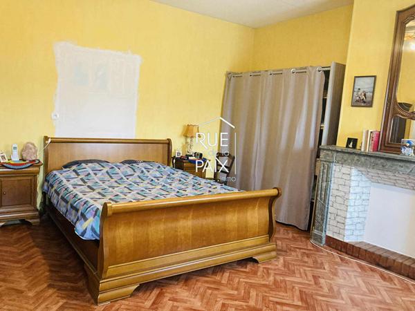 86100 CHATELLERAULT Charmante maison de ville avec garage !