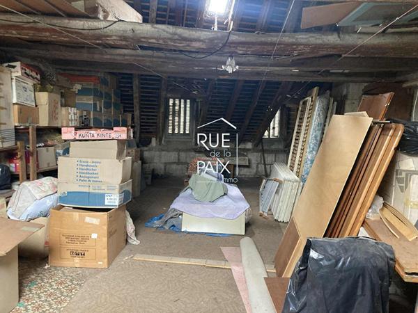 86100 CHATELLERAULT Charmante maison de ville avec garage !