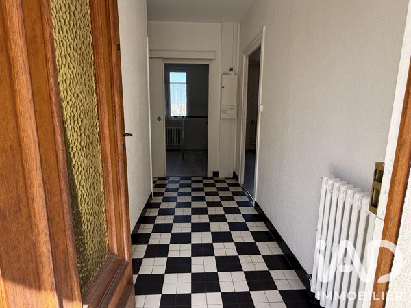 Maison à vendre 5 pièces 95,06 m² Saint-Amand-Montrond