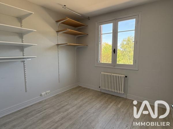 Maison à vendre 5 pièces 95,06 m² Saint-Amand-Montrond