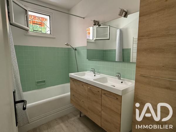 Maison à vendre 5 pièces 95,06 m² Saint-Amand-Montrond