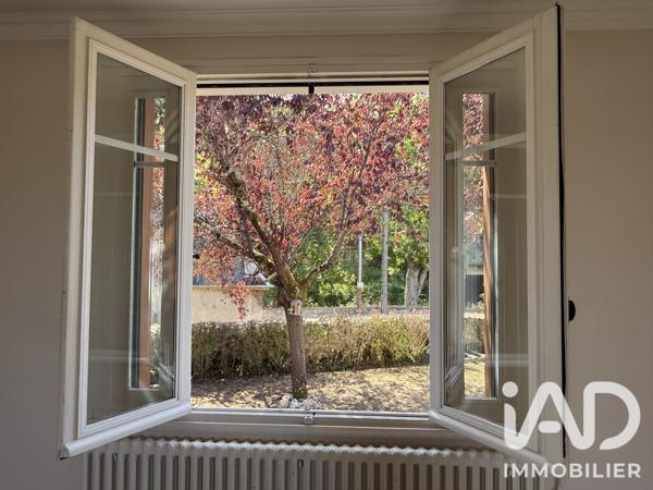 Maison à vendre 5 pièces 95,06 m² Saint-Amand-Montrond