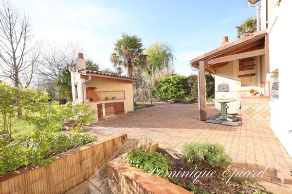 Havre de paix à Nouaillé : Maison 105 m² + Véranda 25 m², 3 CH, sans vis-à-vis. Proche commerces et double garage