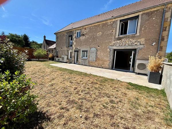 Maison familiale de 170 m² entièrement rénovée avec goût - Pougues-les-Eaux - 3 chambres - garage -  terrain 393 m²