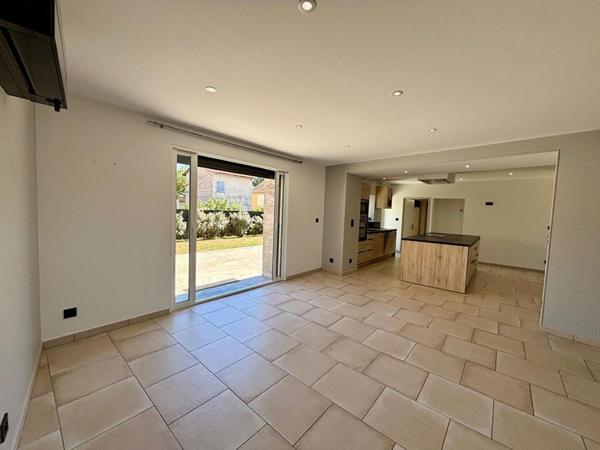 Maison familiale de 170 m² entièrement rénovée avec goût - Pougues-les-Eaux - 3 chambres - garage -  terrain 393 m²