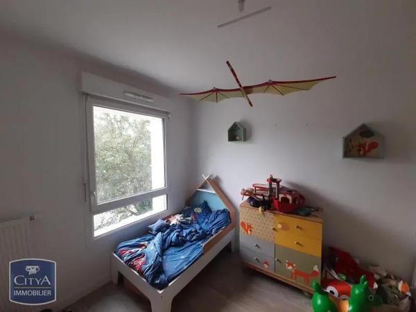 Appartement à louer 3 pièces 69.7m² Lille (59260)