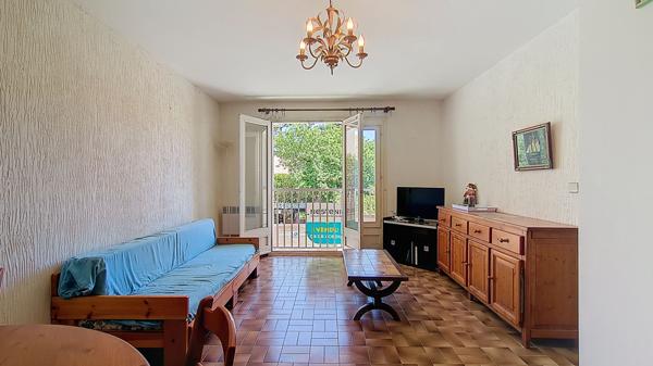 SAINTE MAXIME 2 PIECES CENTRE VILLE MER A PIED