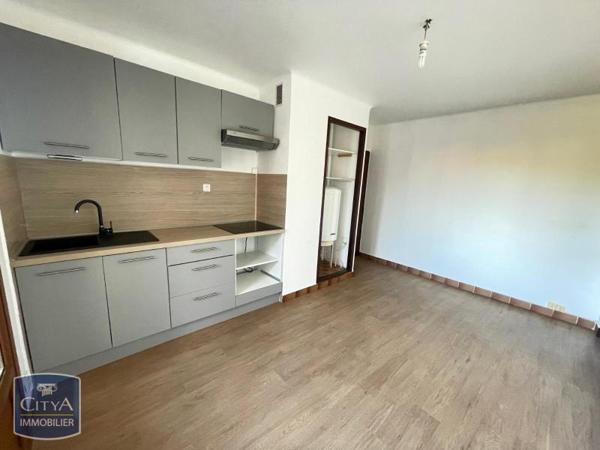 Appartement à louer 2 pièces 33.09m² Six-Fours-les-Plages (83140)