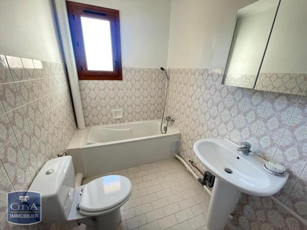 Appartement à louer 2 pièces 33.09m² Six-Fours-les-Plages (83140)